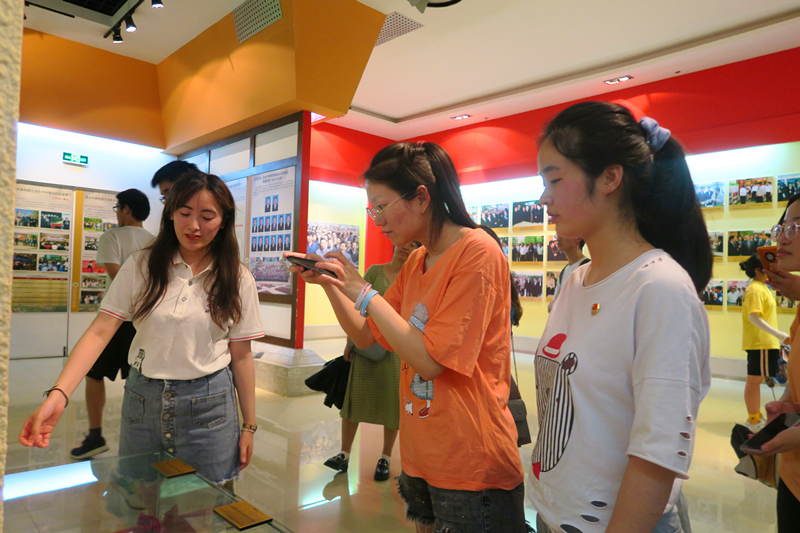 4b8912a8443b43caa60be318615449c3.jpg 4b8912a8443b43caa60be318615449c3.jpg