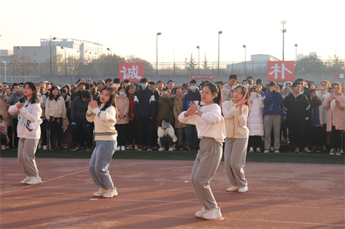 b91ab9d6480e4b05b5c8195eab859c3e.jpg